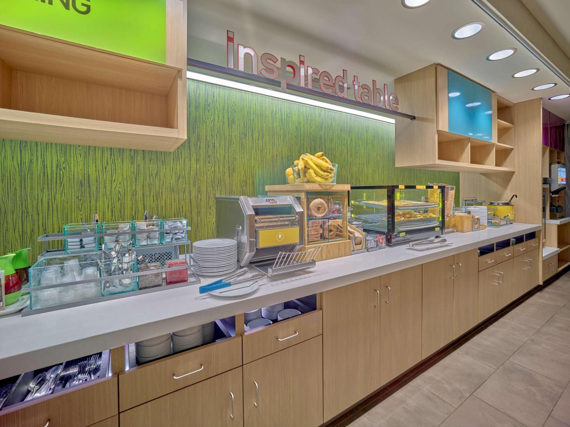 Home2 Suites By Hilton Wayne, Nj Экстерьер фото